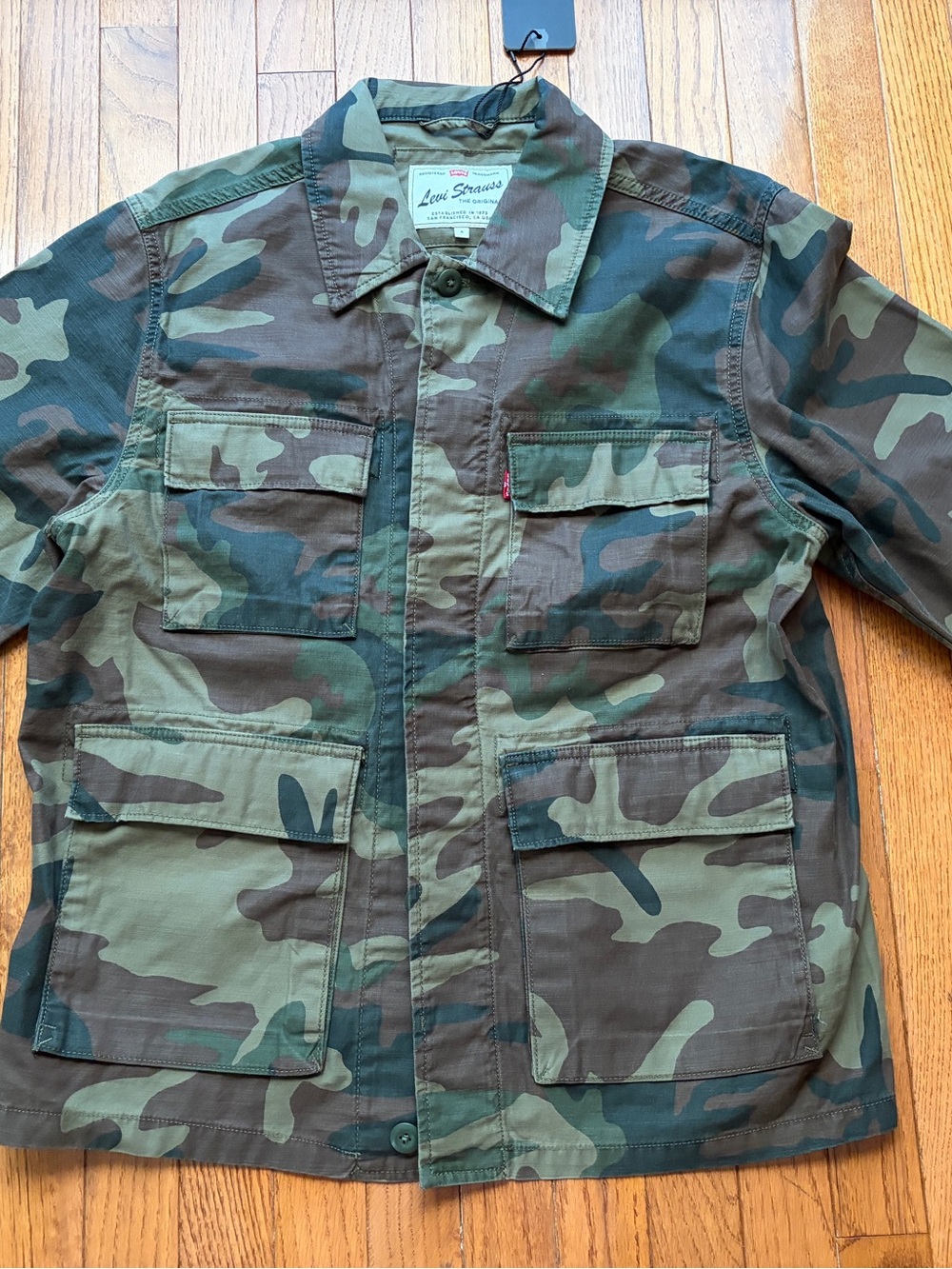 Levi's Camouflage Military Jacket S Fits BIG Thin Fabric Green Camo NWT Red Tab